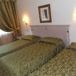Отель Mancini Park 4*