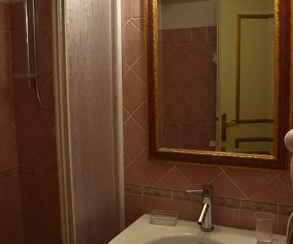 Mancini Park Отель