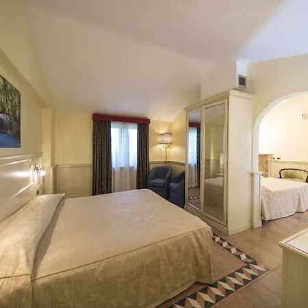 マンチーニ パーク 4* ローマ