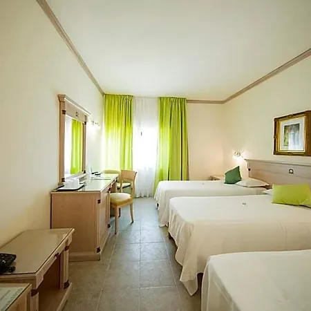 Mancini Park 4*