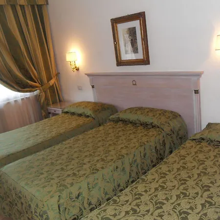 Hotell Mancini Park 4*