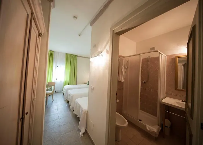 Mancini Park Hotell 4*