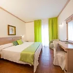 فندق Mancini Park 4*
