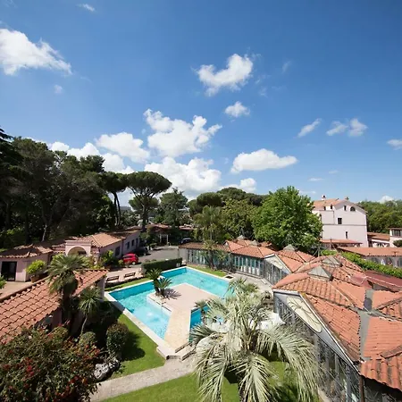 Mancini Park فندق