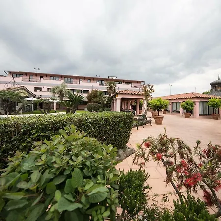 曼西尼公园酒店 酒店